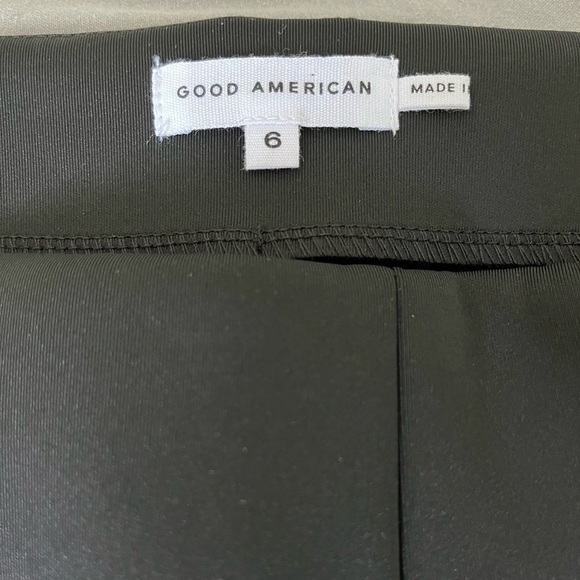 Good American, Good Waist Flare Scuba Pants in Black, Size 18, Good American 6. - Picture 10 of 11
